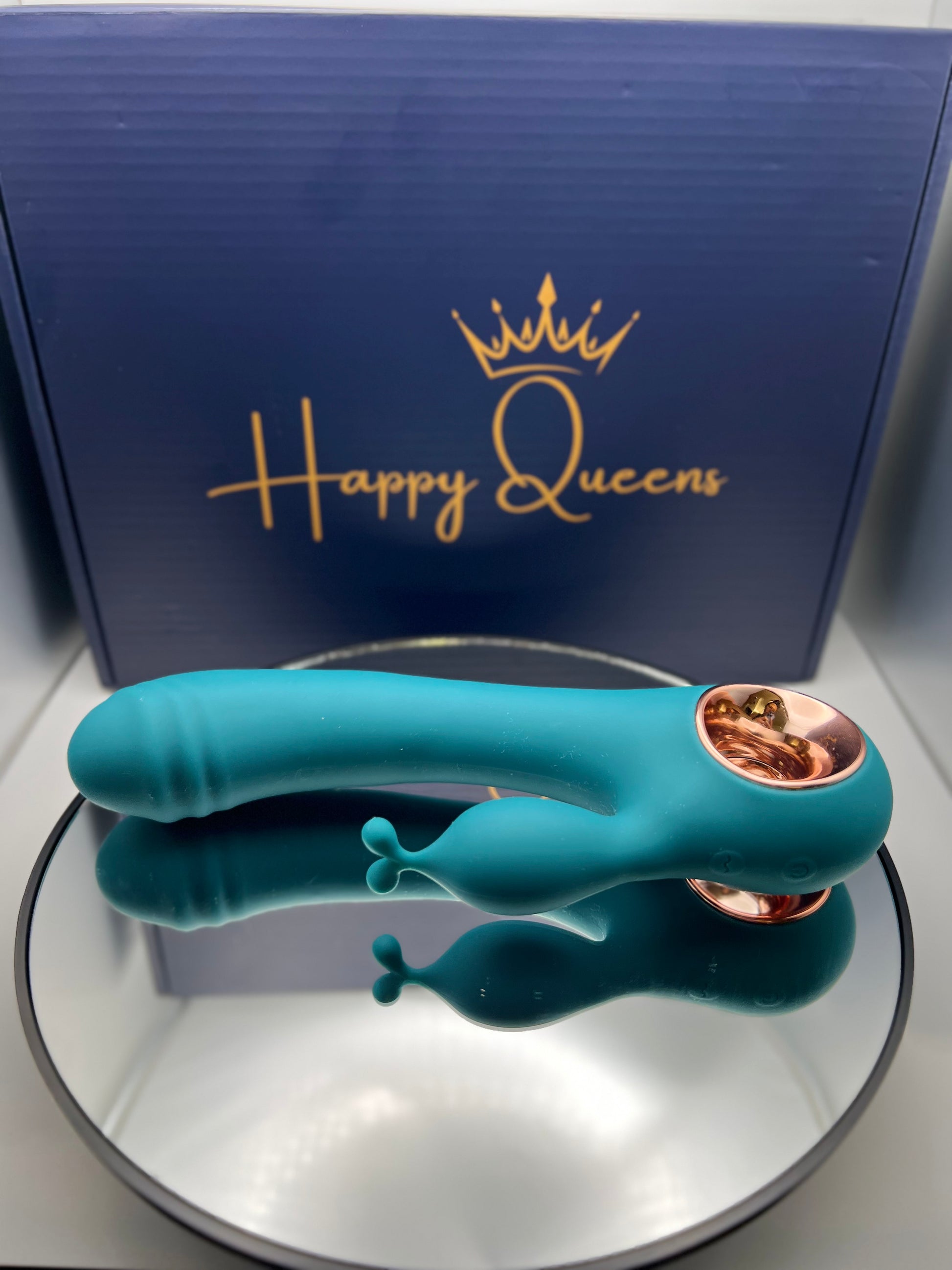 El Conejo Malo – Happy Queen